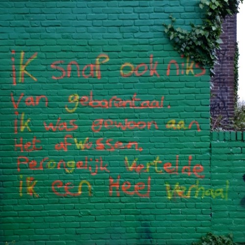 Poëtische tekst over gebarentaal, gevonden in de 3e van Hezewijkstraat in Nijmegen